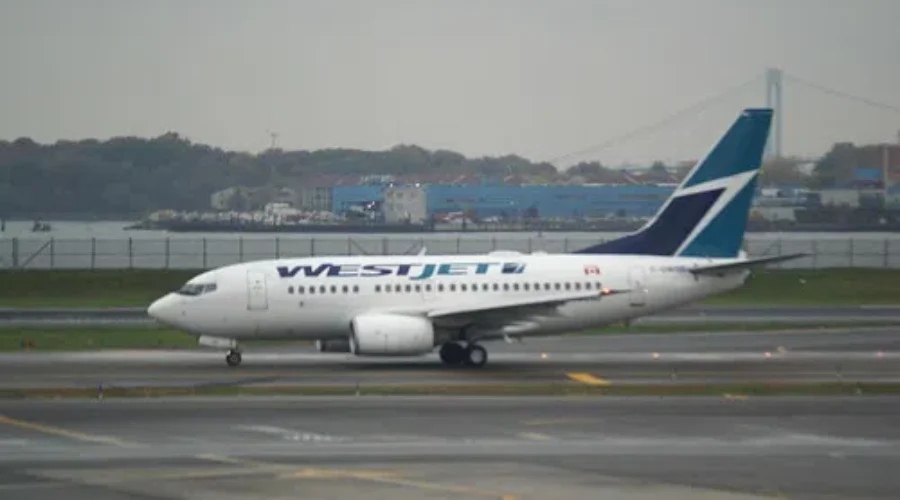 WestJet Laying Off 6,900 People