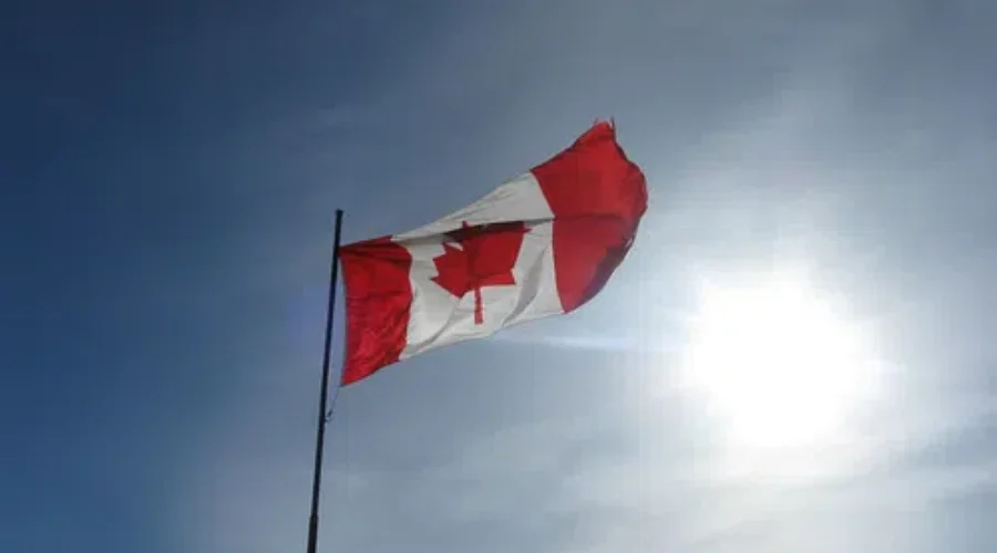 Canada’s GDP Drops 9% In March