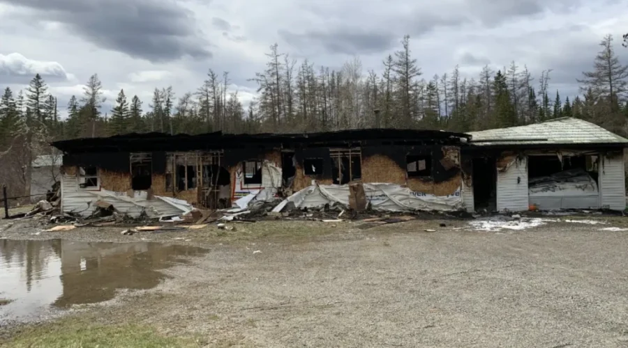Oak Bay Fire Leaves Three Displaced