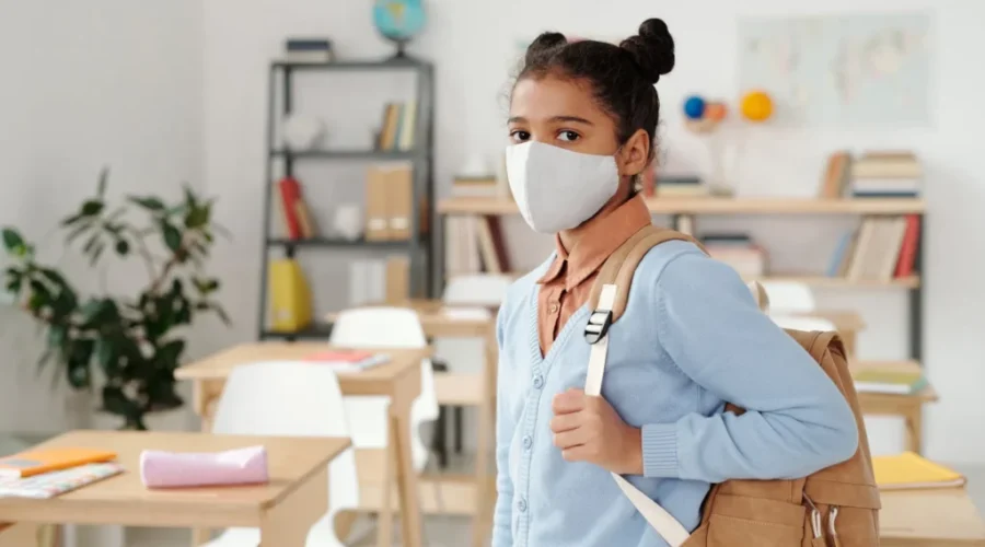 How To Help Your Kids With Back-To-School Fears During COVID