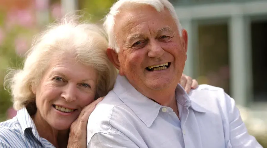 New Program Pairing Volunteers With Seniors