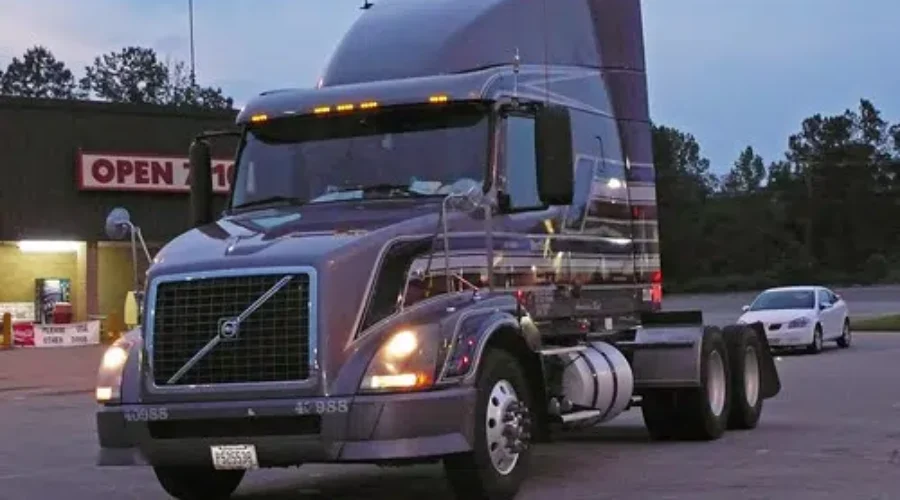 No Vaccine Mandates In Atlantic Trucking Industry