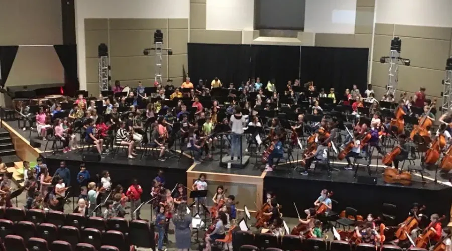 Sistema NB Launches 10,000 Children Campaign