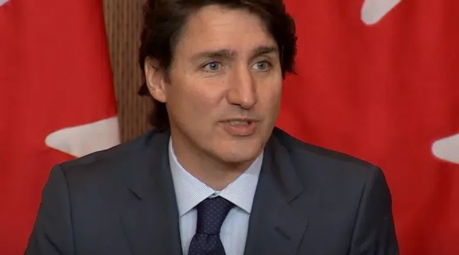 PM Confident Goods Will Get Through Even With Trucker Vaccine Mandate