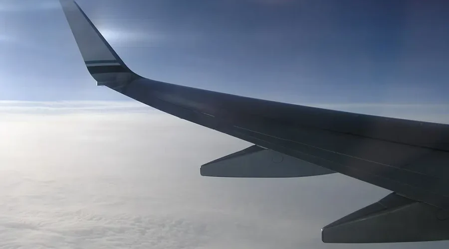 Plane crashes in China with 132 on board