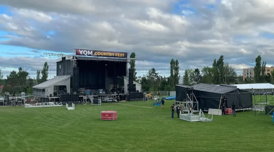 Country Music Fans Arriving In Greater Moncton