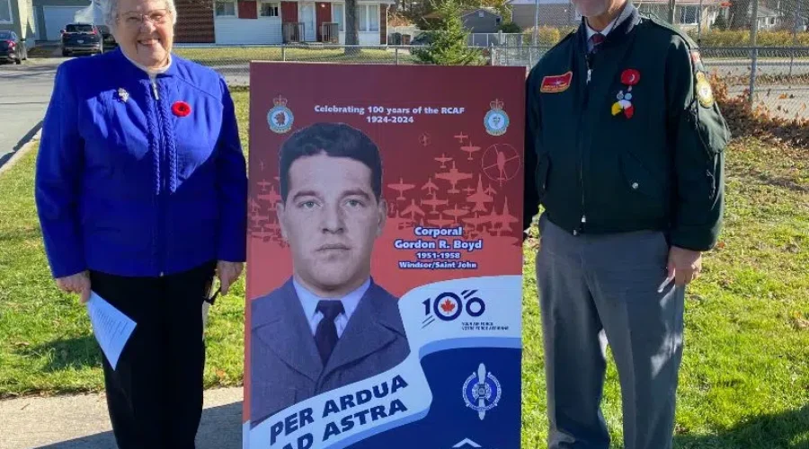 Banner project showcasing N.B. Air Force personnel
