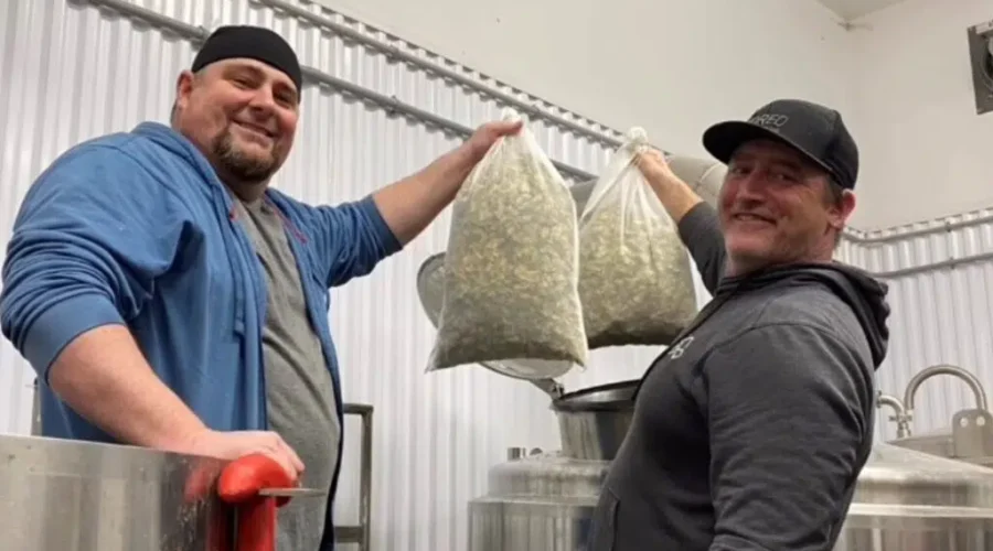 Foghorn’s Andrew Estabrooks Nabs National ‘Brewer Of The Year’ Award