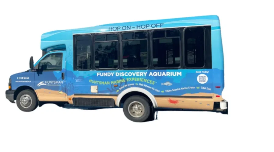 Saint Andrews asks everyone to get on the bus