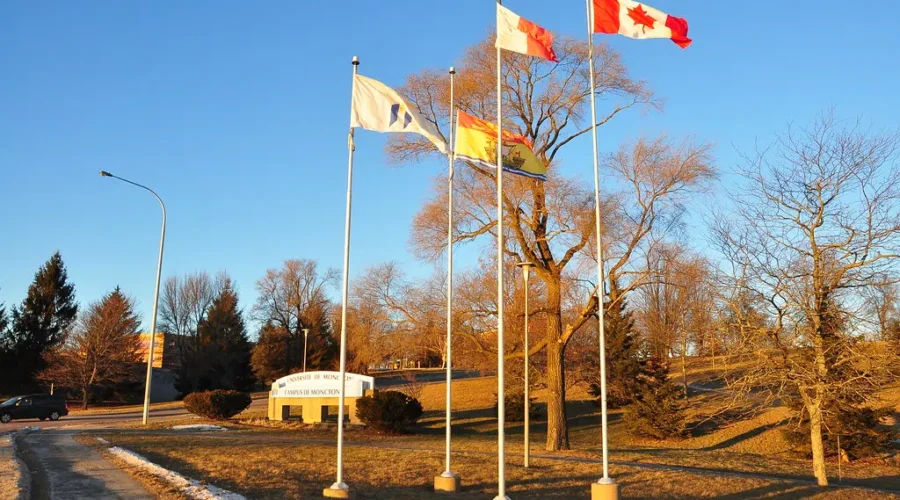 Strike by U de M admin and support staff averted