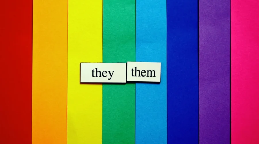 Poll shows 78 percent of Canadian parents think schools should tell them if child wants to change pronouns