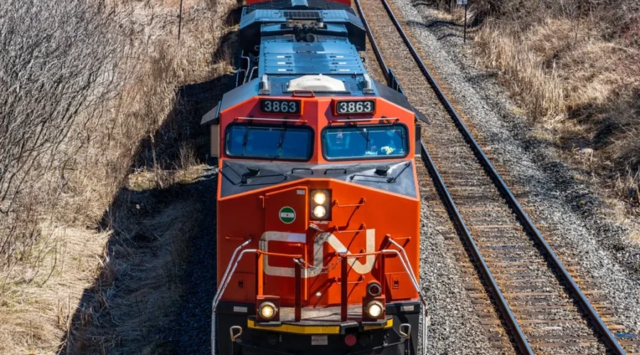 CN, CPKC workers could be off the job Thursday