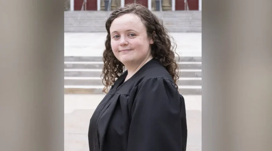 Volunteer award recipient pushes for better youth mental health