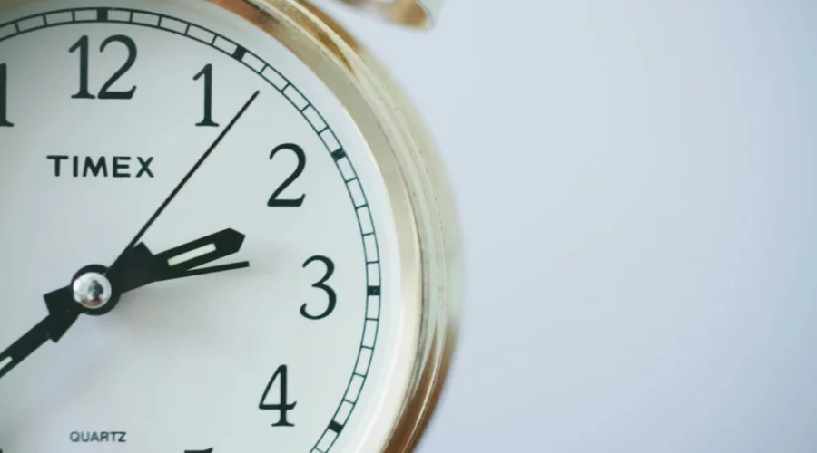 Clocks go back across most of Canada this weekend
