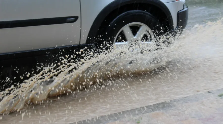 Heavy rain and high winds for Halloween