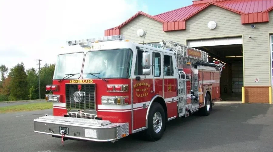 One person hospitalized after bedroom fire in Quispamsis