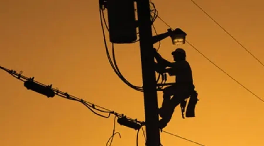 Holt government lays out NB Power improvement plan