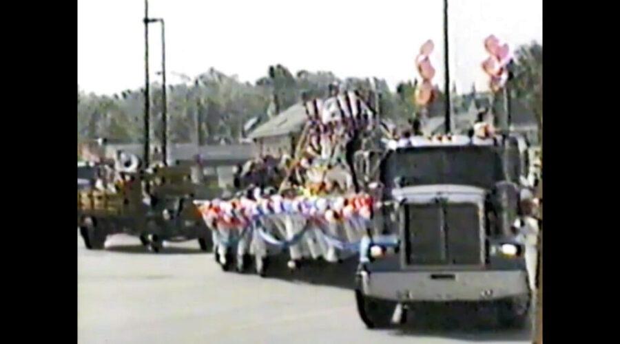 EXCLUSIVE VINTAGE VIDEO: 1996 International Homecoming Festival Parade
